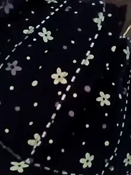 Snapshot of Renuma chatting on September 24, 2025, 3:35 am Renuma online show from September 24, 2025, 3:35 am