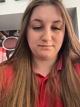 Strawberryyyyik online show from February 27, 2026, 6:02 am