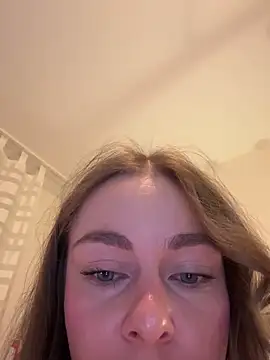 Joanachupa online show from December 20, 2025, 9:06 pm