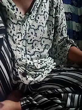 Wifesuman40 online show from July 6, 2026, 3:47 pm