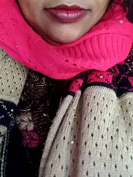 Snapshot of Wifesuman40 chatting on January 24, 2025, 2:18 am Wifesuman40 online show from January 24, 2025, 2:18 am