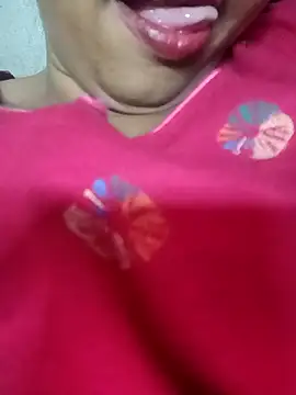 Snapshot of Wifesuman40 chatting on March 8, 2025, 5:54 pm Wifesuman40 online show from March 8, 2025, 5:54 pm