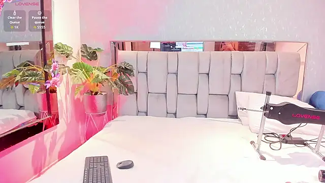 RoseTaylor   online show from January 17, 2026, 5:33 am