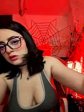 Lin-cute online show from October 21, 2025, 5:07 am