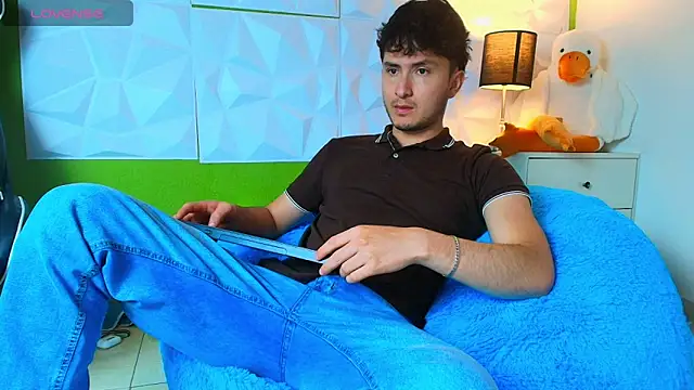 santyago taylor online show from September 22, 2025, 6:58 pm