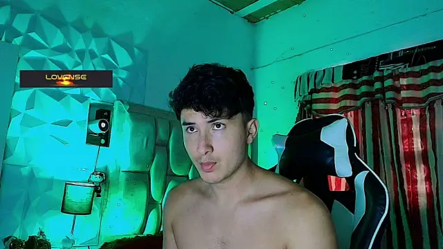 santyago taylor online show from March 10, 2025, 7:07 pm