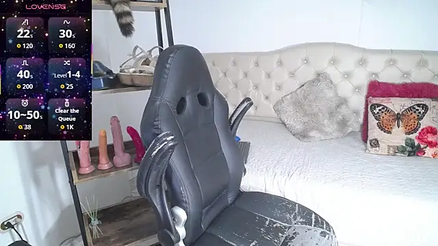 cristal horny19 online show from October 23, 2025, 11:14 pm