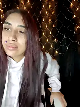 Snapshot of ifeelverywet_andhot chatting on November 8, 2025, 5:00 am ifeelverywet andhot online show from November 8, 2025, 5:00 am