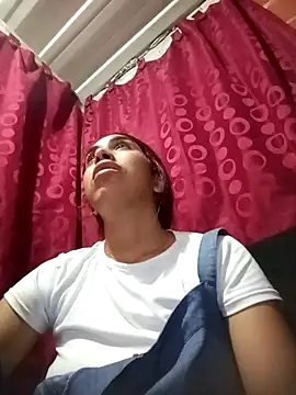 Snapshot of ifeelverywet_andhot chatting on March 1, 2025, 4:00 pm ifeelverywet andhot online show from March 1, 2025, 4:00 pm