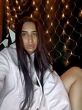 Snapshot of ifeelverywet_andhot chatting on October 24, 2025, 4:11 am ifeelverywet andhot online show from October 24, 2025, 4:11 am