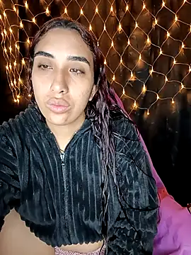 Snapshot of ifeelverywet_andhot chatting on November 15, 2025, 6:06 am ifeelverywet andhot online show from November 15, 2025, 6:06 am