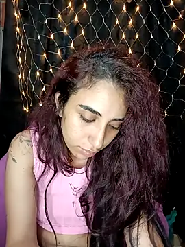 Snapshot of ifeelverywet_andhot chatting on November 17, 2025, 6:06 am ifeelverywet andhot online show from November 17, 2025, 6:06 am