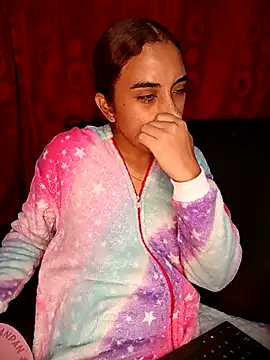 Snapshot of ifeelverywet_andhot chatting on March 4, 2025, 2:32 pm ifeelverywet andhot online show from March 4, 2025, 2:32 pm