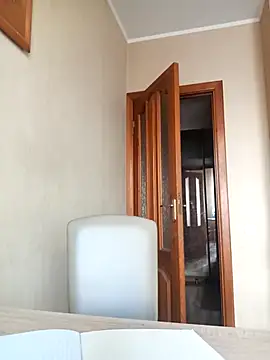 Francenia lolis online show from March 29, 2026, 7:43 am