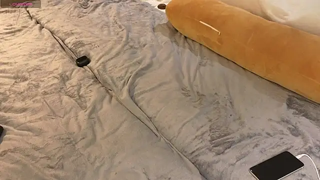 Snapshot of clementinena chatting on October 3, 2025, 3:09 am clementinena online show from October 3, 2025, 3:09 am