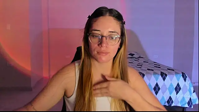 atenas 05  online show from September 21, 2025, 9:25 am