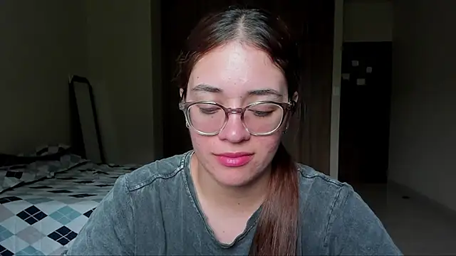 atenas 05  online show from February 11, 2025, 6:55 pm