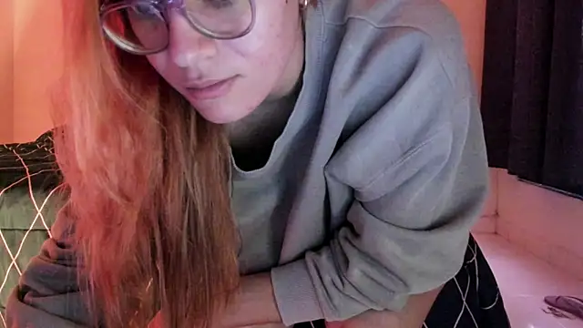 Snapshot of atenas_05_ chatting on May 16, 2026, 10:36 am atenas 05 online show from May 16, 2026, 10:36 am