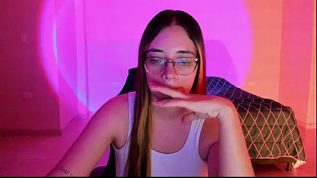 atenas 05  online show from September 17, 2025, 9:33 am