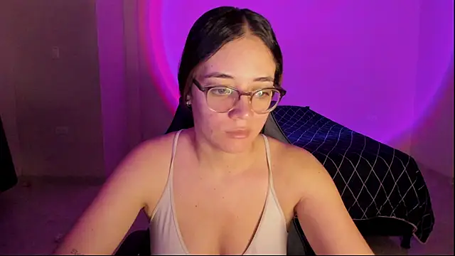 atenas 05  online show from October 19, 2025, 9:23 am