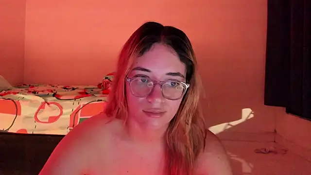 Snapshot of atenas_05_ chatting on April 30, 2026, 9:38 am atenas 05 online show from April 30, 2026, 9:38 am