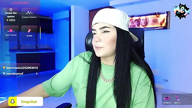 BABYFANTASY 1 online show from October 18, 2025, 6:32 pm