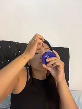 alisson carolina73 online show from March 25, 2026, 2:33 am