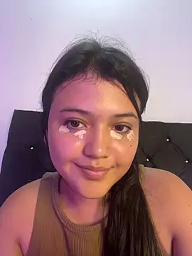 alisson carolina73 online show from March 29, 2026, 11:39 pm