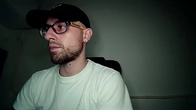 Snapshot of mikealcorleone chatting on February 12, 2025, 11:41 pm mikealcorleone online show from February 12, 2025, 11:41 pm