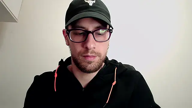 Snapshot of mikealcorleone chatting on March 8, 2025, 7:31 pm mikealcorleone online show from March 8, 2025, 7:31 pm