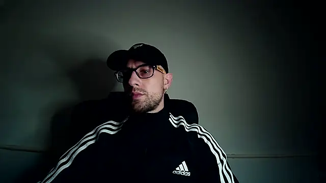 Snapshot of mikealcorleone chatting on February 9, 2025, 8:56 pm mikealcorleone online show from February 9, 2025, 8:56 pm