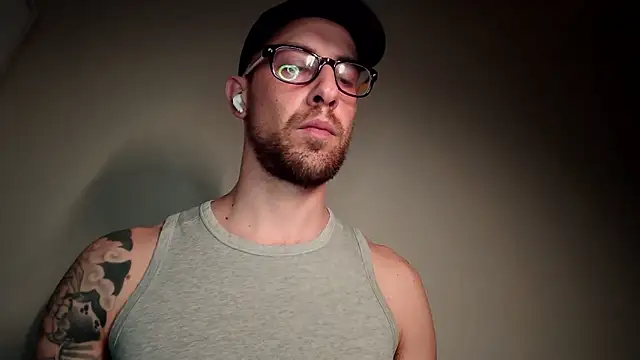 Snapshot of mikealcorleone chatting on March 10, 2025, 9:51 pm mikealcorleone online show from March 10, 2025, 9:51 pm