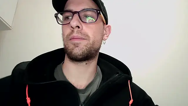 Snapshot of mikealcorleone chatting on March 6, 2025, 10:36 pm mikealcorleone online show from March 6, 2025, 10:36 pm