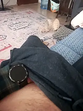 keremcim online show from February 9, 2026, 9:18 am