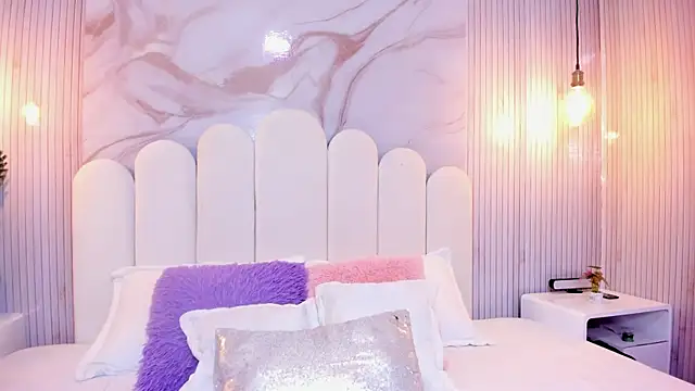 Snapshot of Carohorny4u chatting on November 10, 2025, 12:21 pm Carohorny4u online show from November 10, 2025, 12:21 pm