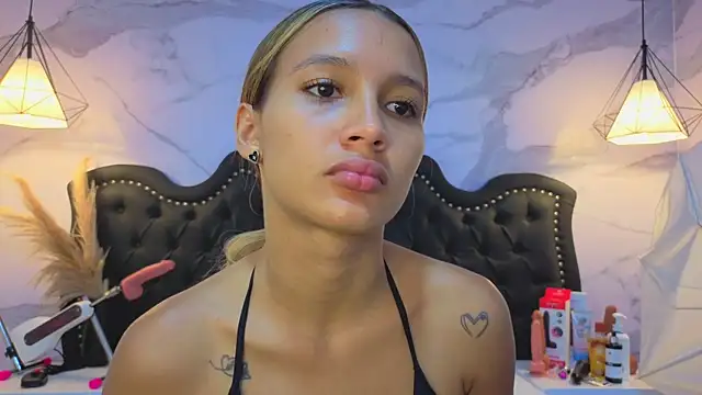 Carohorny4u online show from May 16, 2026, 9:58 pm