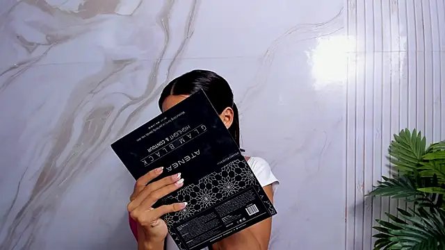 Snapshot of Carohorny4u chatting on November 14, 2025, 2:54 pm Carohorny4u online show from November 14, 2025, 2:54 pm