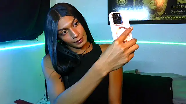 alexxa Rooa online show from April 8, 2026, 4:47 am