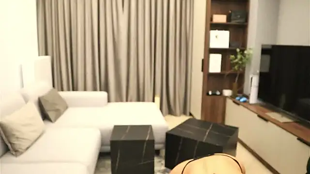 IrisNoire online show from September 18, 2025, 7:06 pm