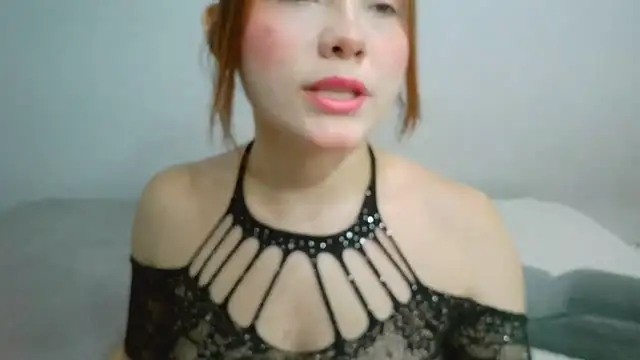 gabyevans29 online show from September 15, 2025, 4:24 am