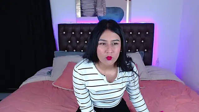 mia aira online show from March 7, 2025, 8:00 pm