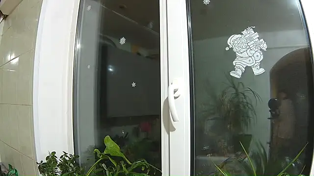 Snapshot of BroadFantasy chatting on October 28, 2025, 5:12 pm BroadFantasy online show from October 28, 2025, 5:12 pm