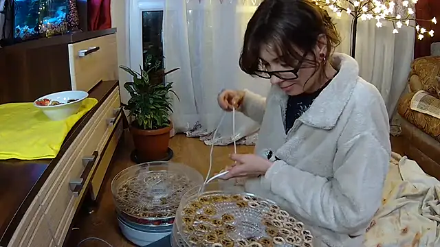 Snapshot of BroadFantasy chatting on October 26, 2025, 4:51 pm BroadFantasy online show from October 26, 2025, 4:51 pm