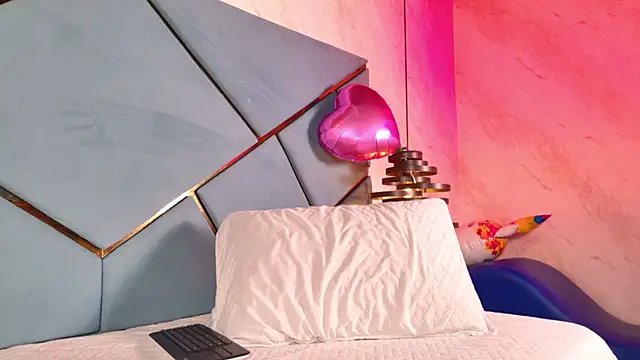 ammy durand online show from October 2, 2025, 8:12 pm