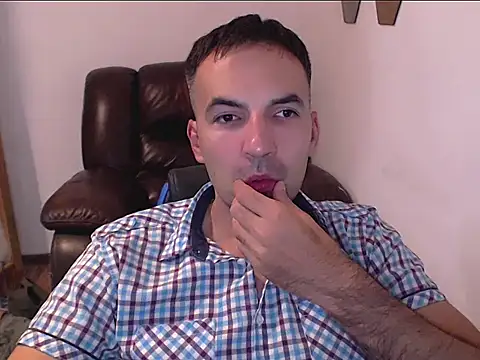 Leo 1617 online show from September 8, 2025, 9:25 pm