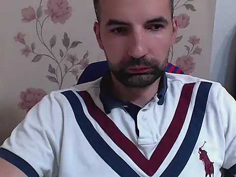 Snapshot of Leo_1617 chatting on June 12, 2026, 1:20 pm Leo 1617 online show from June 12, 2026, 1:20 pm