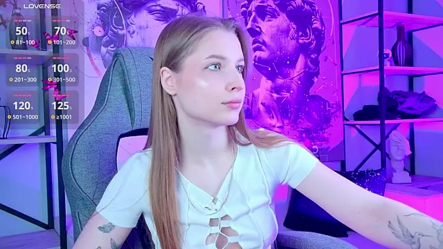 Snapshot of CuteMousee chatting on February 13, 2026, 12:05 pm CuteMousee online show from February 13, 2026, 12:05 pm