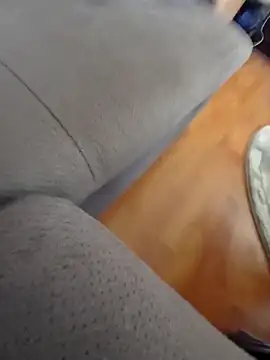 paradise777777 online show from October 2, 2025, 1:25 pm