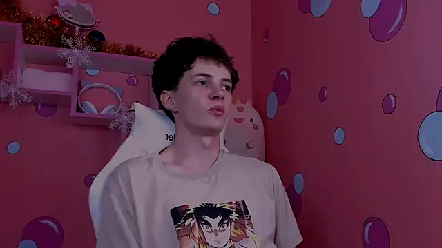 LukeSweet online show from December 21, 2025, 11:34 am