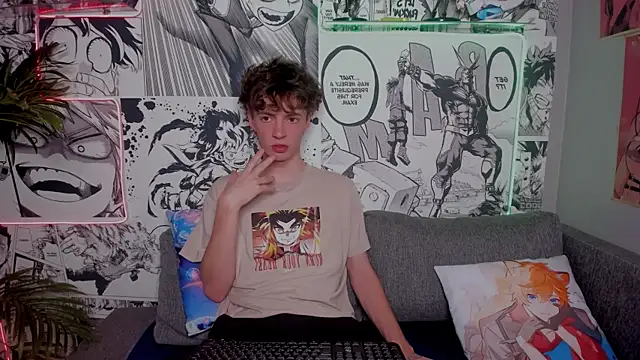 LukeSweet online show from November 29, 2025, 1:11 pm